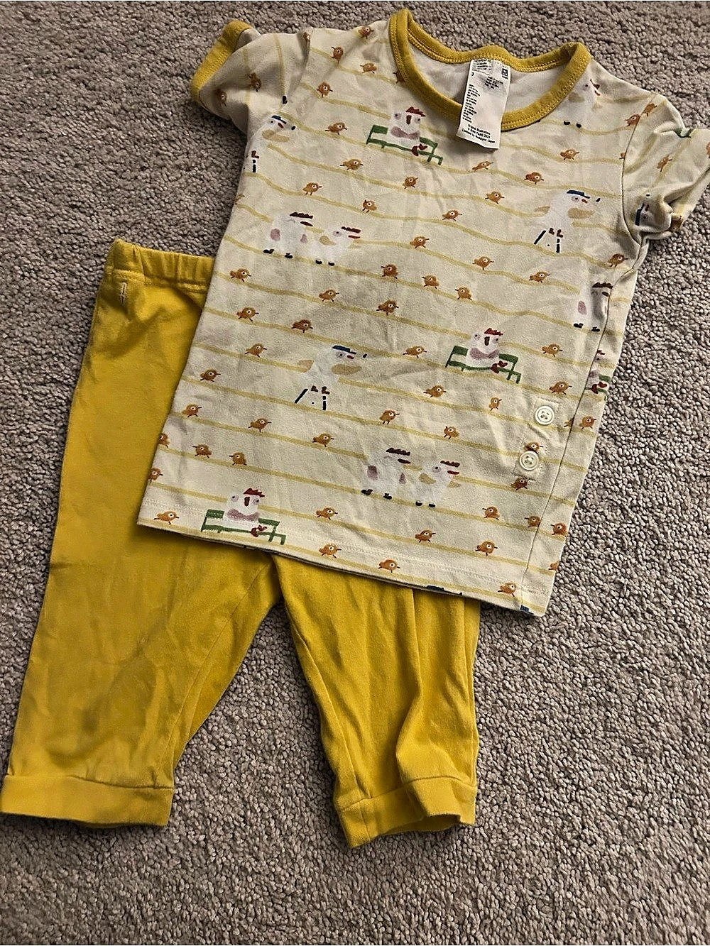 UNIQLO Gomi Taro The Picture Book Collection Pajamas Picture Book Pajama - Picture 2 of 5